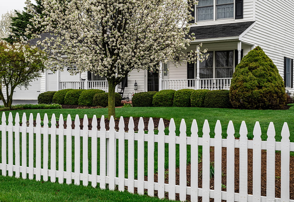 Picket Fence Installations RI & MA